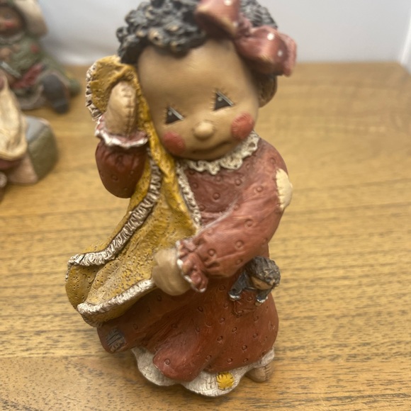 Vintage c.1995 Martha Holcombe Figurine's, God is Love set of 7 - Picture 14 of 14